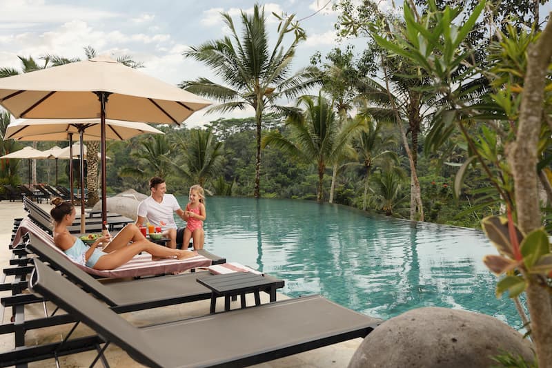 Relax and Unwind in a Tropical Paradise