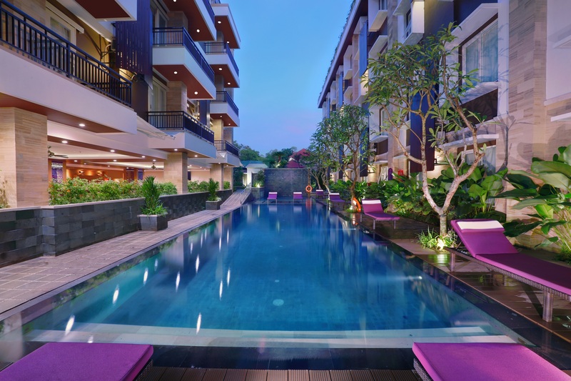 Swimming Pool at Quest Hotel San Denpasar